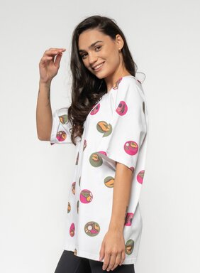 Dámske oversize tričko biele s malými vzormi 